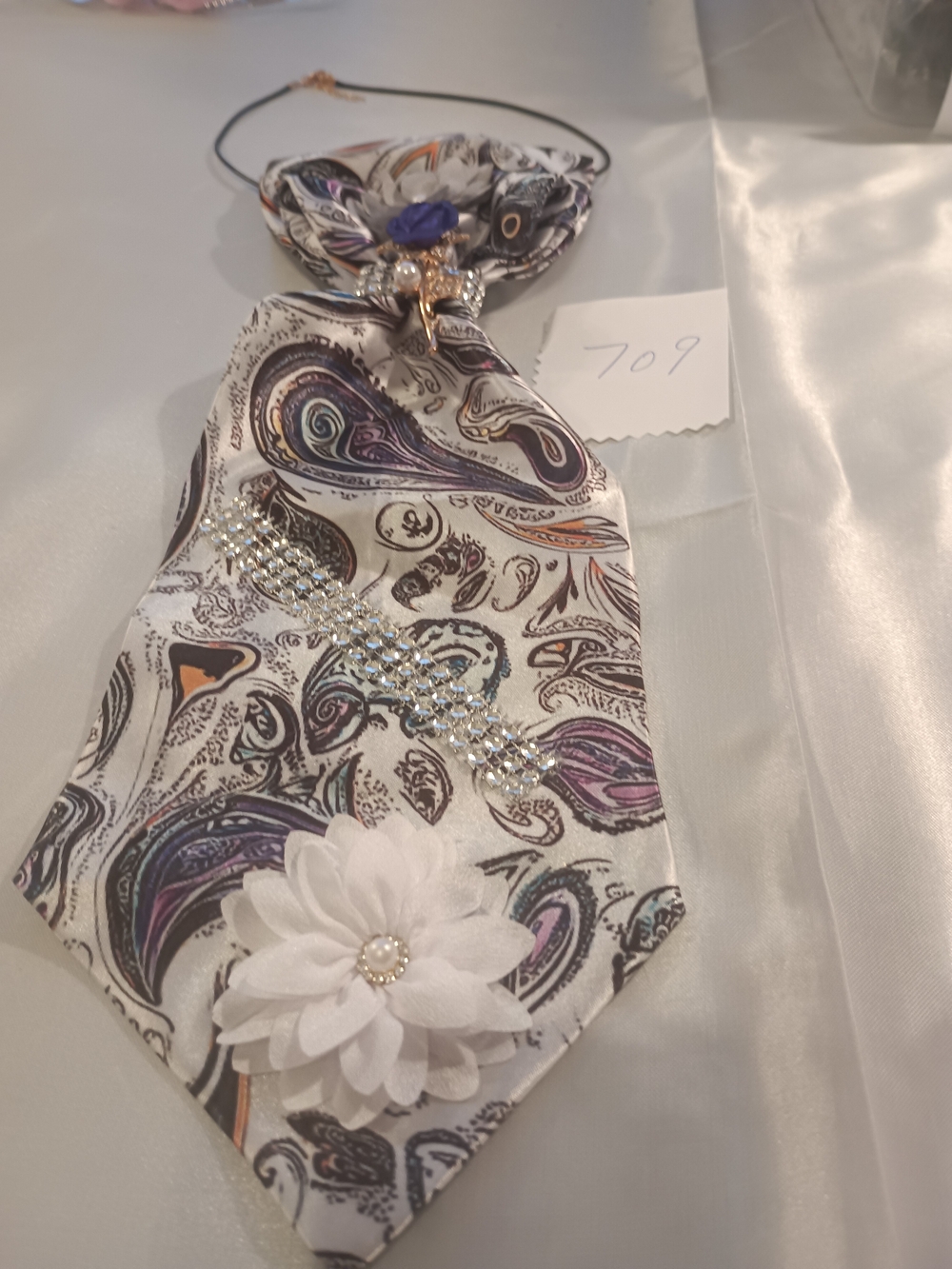 Rhinestone JunkTie Necklace with Purple Rose & Pearl Accent - Picture 4 of 9